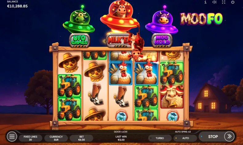 MooFo base game showing the three UFO bonus games above the reels